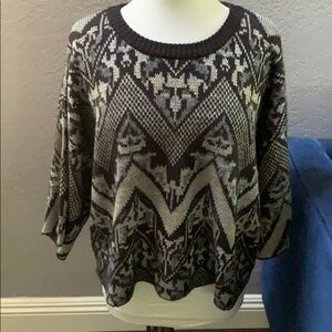 Gently loved Sweater by Free People Loose sleaves